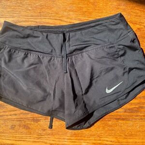 Women’s Nike dry fit running shorts size small